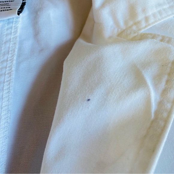 Greys Anatomy Women’s 3-Button Long Sleeve White Lab Coat Scrub Top Size Size S - Picture 12 of 15